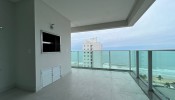 Apartamento novo com ampla vista mar