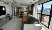 Apartamento mobiliado na Meia Praia