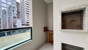 Apartamento com 02 sutes na Meia Praia