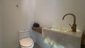 Apartamento com 1 sute + 2 demis na Meia Praia