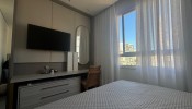 Apartamento com 1 sute + 2 demis na Meia Praia