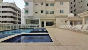 Lindo apartamento mobiliado na Meia Praia