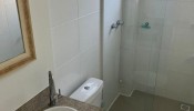 Apto semi mobiliado na Meia Praia