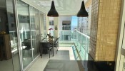Lindo apartamento com 3 sutes na Meia Praia