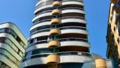 Apartamento mobiliado na quadra-mar e frente Aveni
