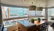 Apartamento mobiliado na quadra-mar e frente Aveni