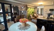 Apartamento mobiliado na quadra-mar e frente Aveni