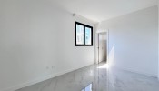 Apartamento novo no corao da Meia Praia
