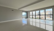 Apartamento novo na Av. Nereu Ramos