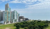 Apartamento novo na Av. Nereu Ramos