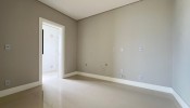 Apartamento novo na Av. Nereu Ramos