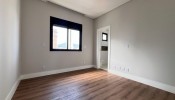 Apartamento novo na Av. Nereu Ramos