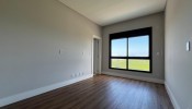Apartamento novo na Av. Nereu Ramos