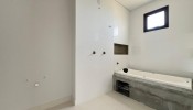 Apartamento novo na Av. Nereu Ramos
