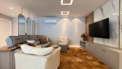 Apartamento finamente mobiliado na Meia Praia