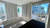 Apto duplex na Meia Praia