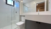 Apartamento novo no corao da Meia Praia