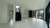 Casa de alto padro em condomnio residencial
