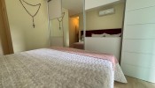Apartamento mobiliado na quadra-mar