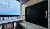 Apartamento finamente mobiliado na Meia Praia