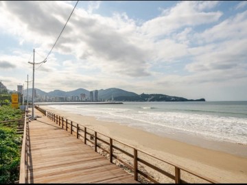 Casa Frente Mar Itapema