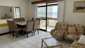 Apartamento Frente Mar, Meia Praia, 04 Dormitrios