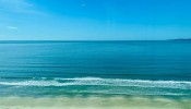 Apartamento Vista mar em Meia Praia, 03 suites