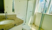 Apartamento Quadra mar 04 Suites, Meia Praia