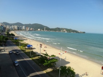 Apartamento Frente Mar, 03 suites, Centro