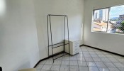 Apartamento Semi Mobiliado 02 quartos, Meia Praia