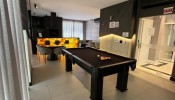Apartamento com excelente localizao na Meia Prai
