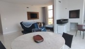 Apartamento com excelente localizao na Meia Prai