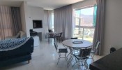 Apartamento com excelente localizao na Meia Prai