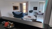 Apartamento com excelente localizao na Meia Prai