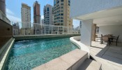 Apartamento mobiliado na Meia Praia