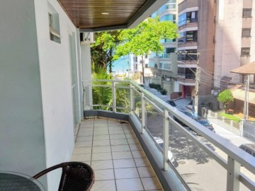 Apartamento quadra mar, 03 dormit�rios, 01 vaga, M