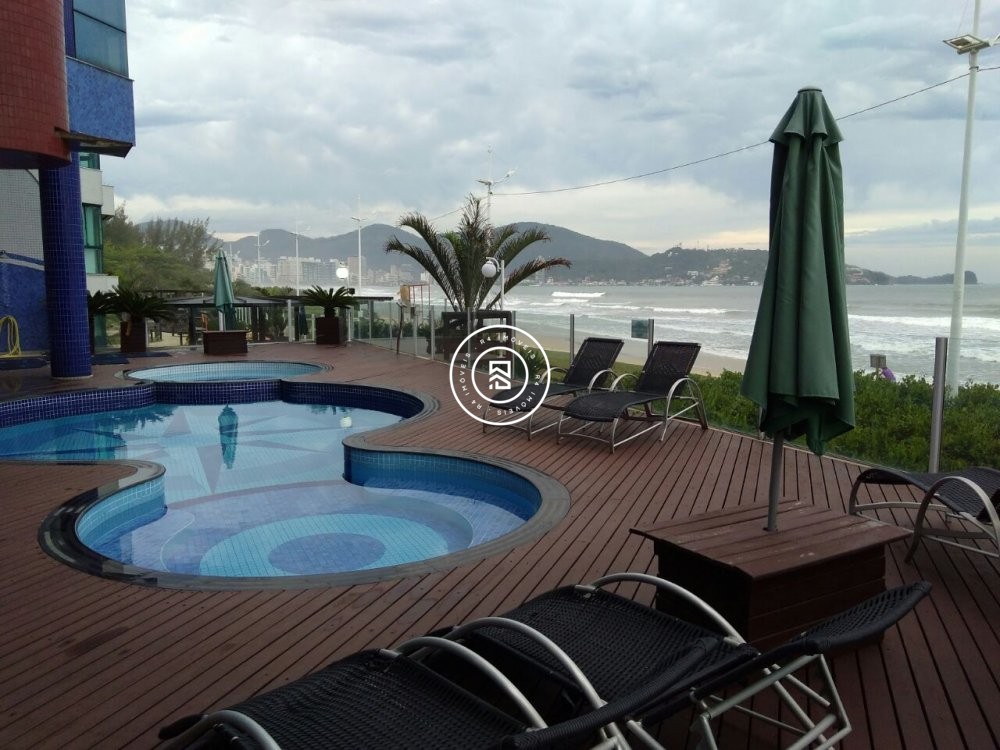 Apto Frente Mar 4 sutes em Itapema