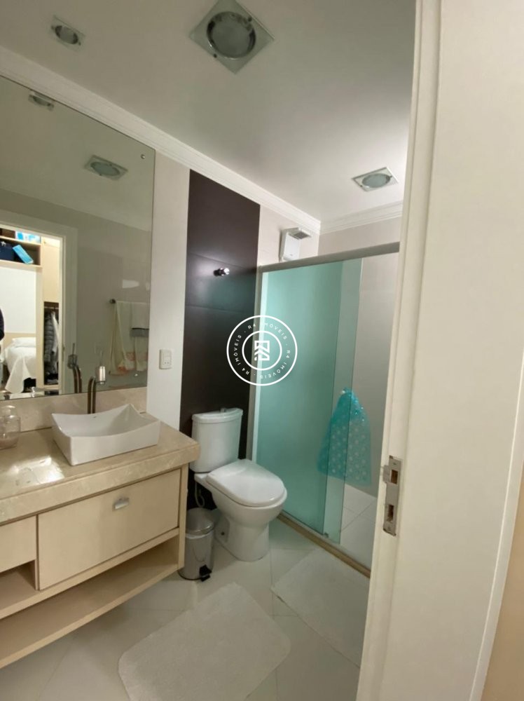 Apto Frente Mar 4 sutes em Itapema