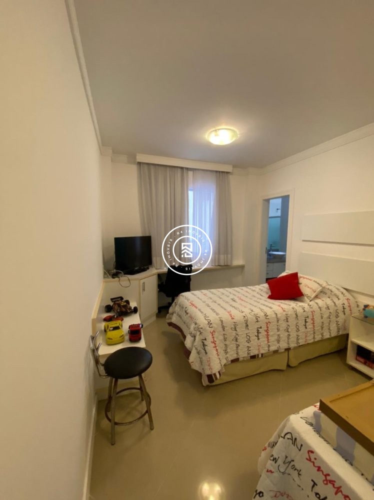 Apto Frente Mar 4 sutes em Itapema