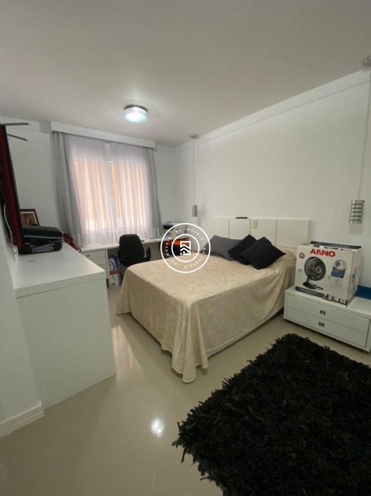 Apto Frente Mar 4 sutes em Itapema