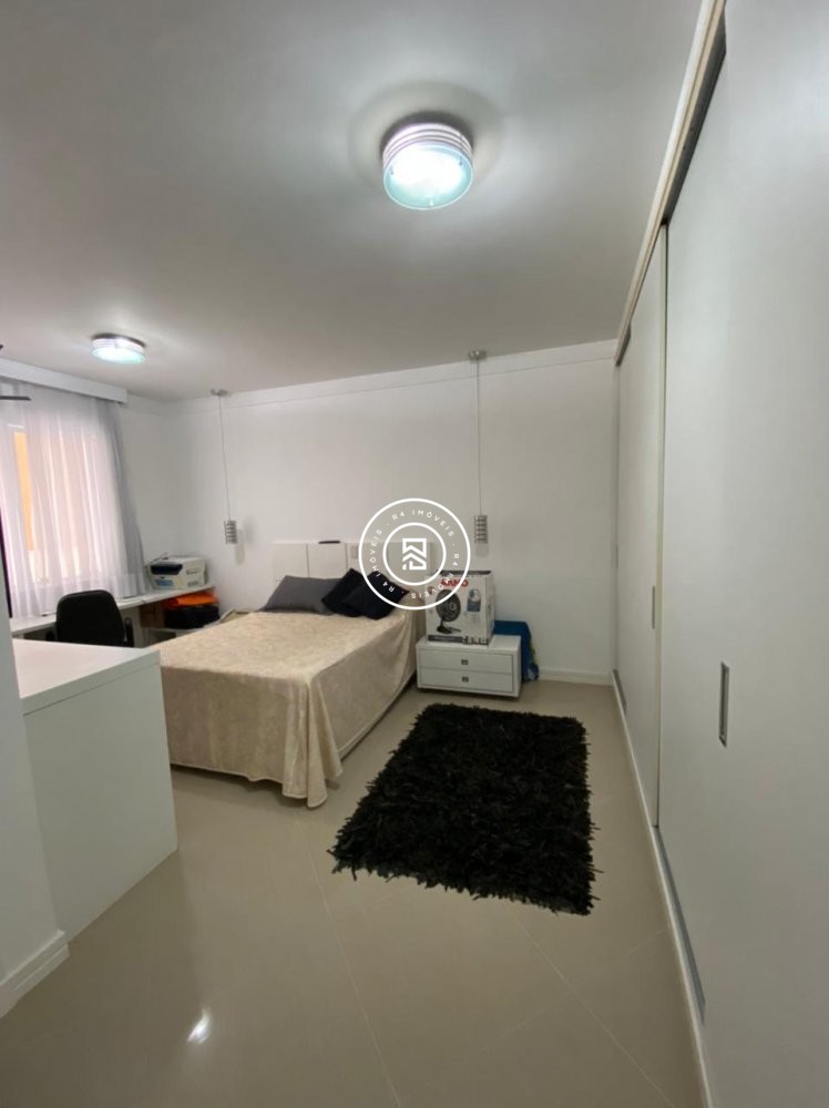 Apto Frente Mar 4 sutes em Itapema