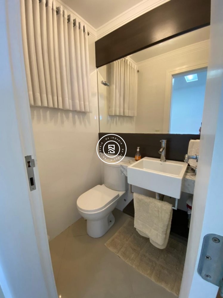 Apto Frente Mar 4 sutes em Itapema