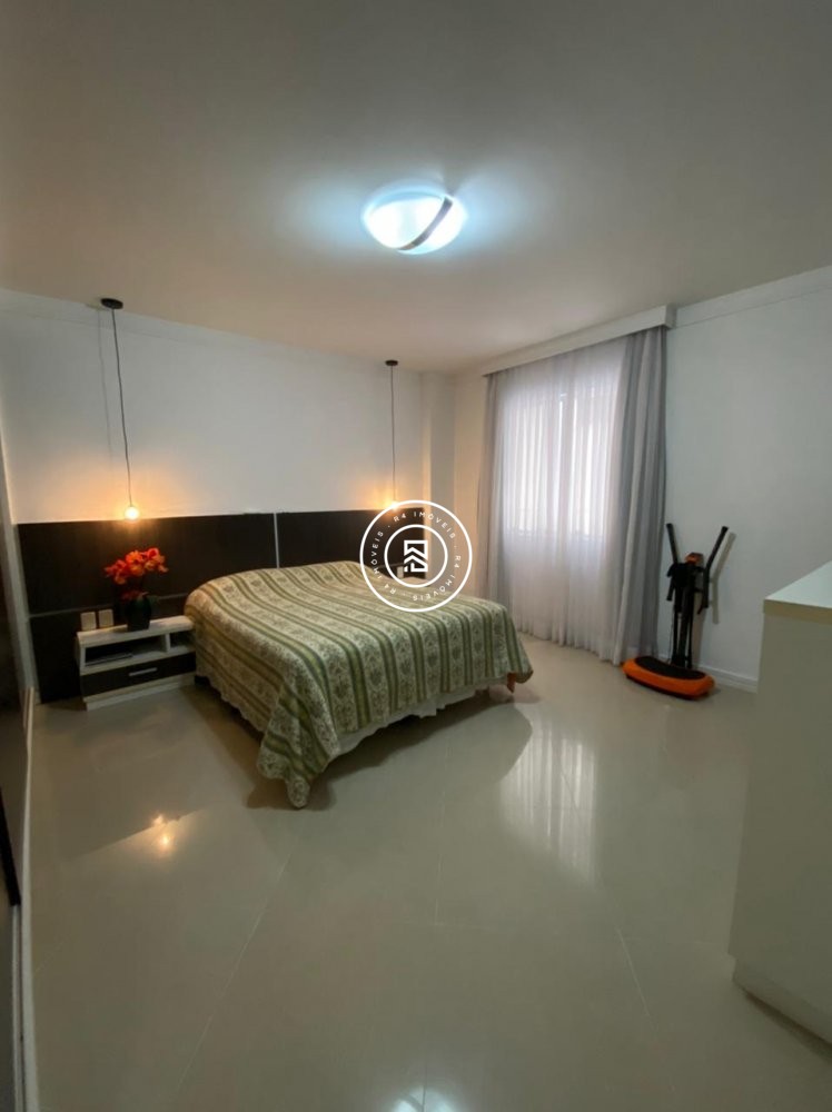 Apto Frente Mar 4 sutes em Itapema