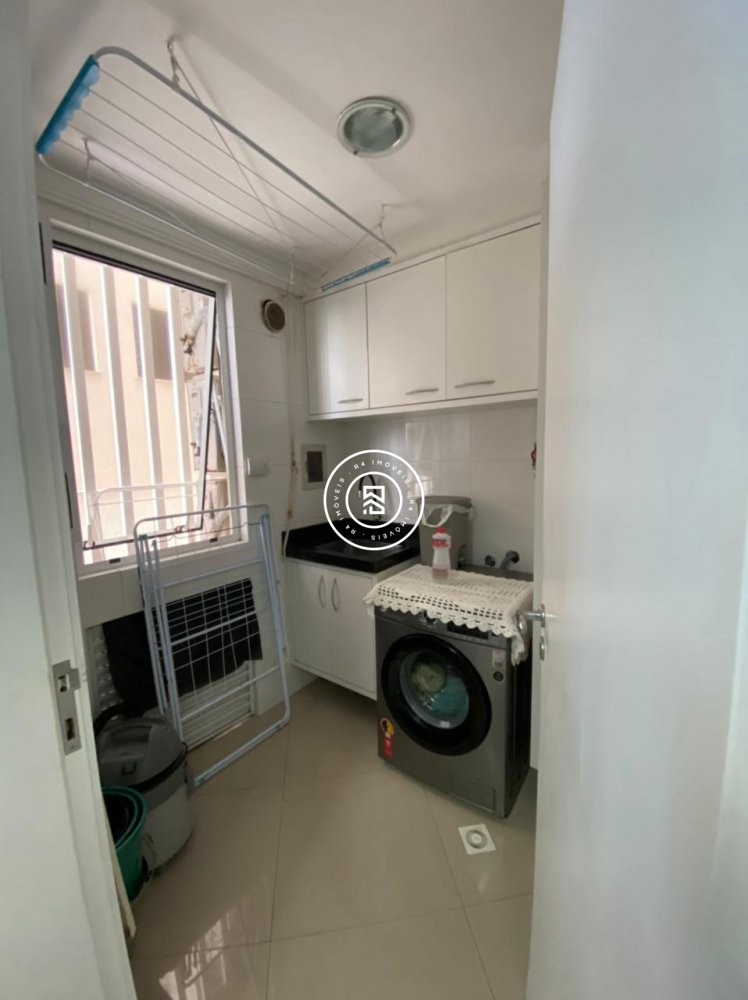 Apto Frente Mar 4 sutes em Itapema