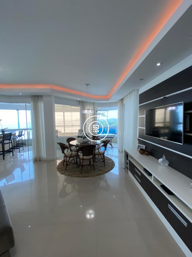 Apto Frente Mar 4 sutes em Itapema