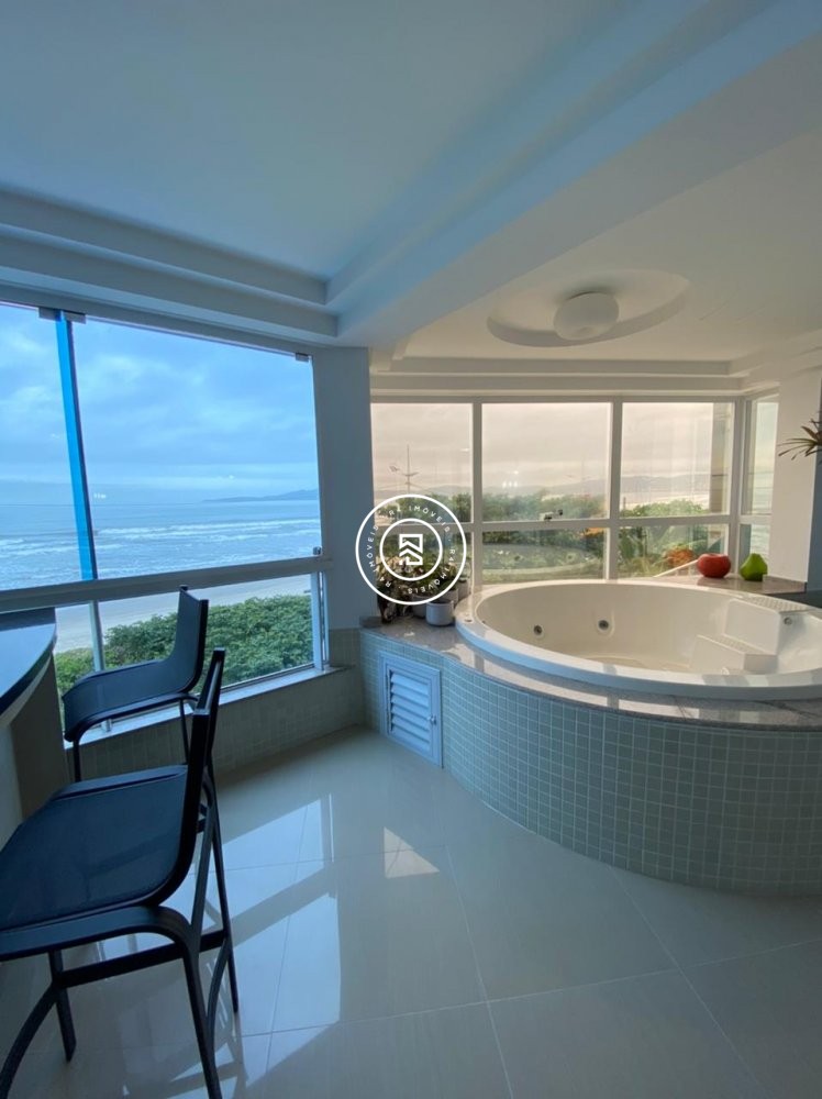 Apto Frente Mar 4 sutes em Itapema