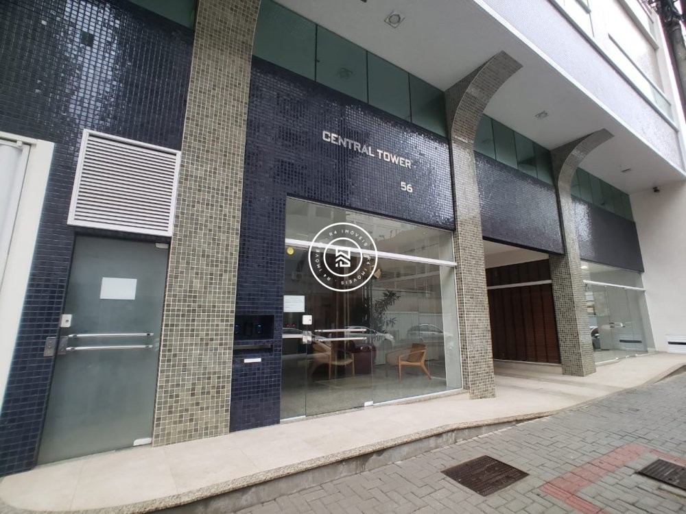 Finamente Mobiliado Apto com 4 dormitrios