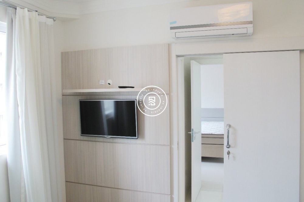 Finamente Mobiliado Apto com 4 dormitrios