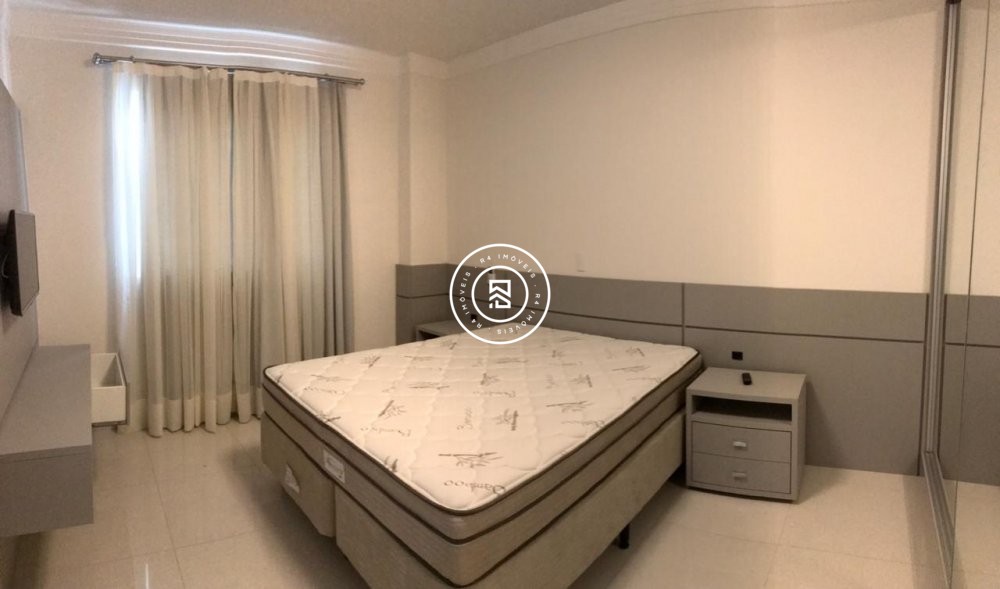 Finamente Mobiliado Apto com 4 dormitrios