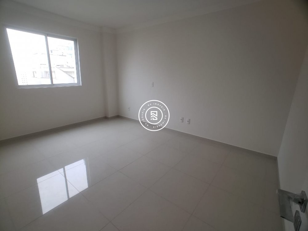 Apto com Vista Mar 4 dorm 